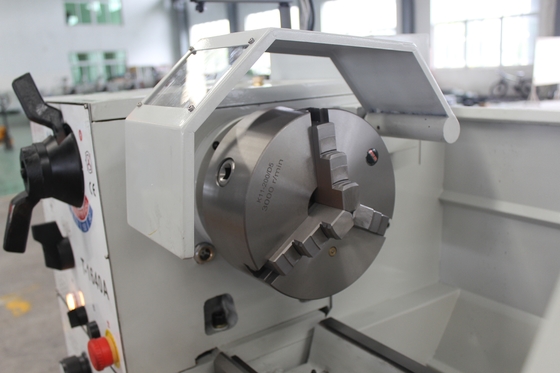 accuracy Engine Lathe Machine with Voltage Options to Meet Customer Requirements