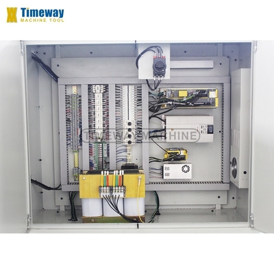 800mm Bed Width Flat Bed CNC Lathe Machine with Full Functions and Max. 520mm Swing