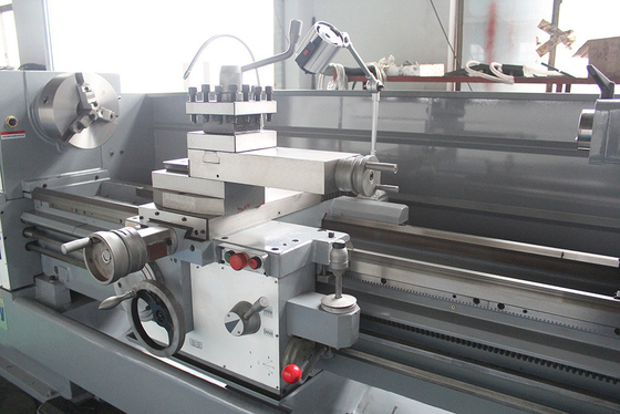 Max. swing over gap 900mm Universal Precision Gap-bed or Bench Lathe / Tornos CL-660 for Manufacturing Plant