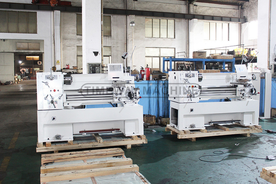 400-800mm Swing Taper of tailstock sleeve MT4 Horizontal Precision Gap Bed Metal Lathe