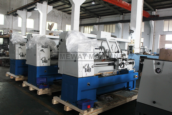 Spindle Bore 52mm Centre Lathe for Max. Turned Length of 1500mm CM-400x1000 CM-400x1500