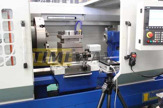 QK-255F Series CNC Oil Country Lathe Pipe Thread Machining Center with 420mm X Axis Travel