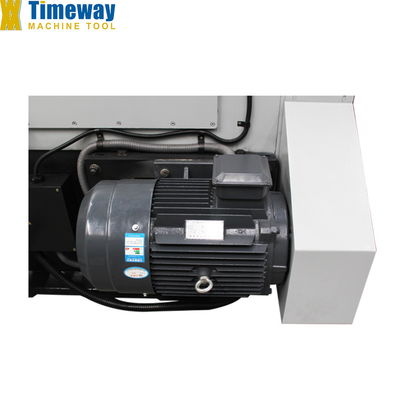 280mm Spindle Bore Pipe Threading Torno with Stable Performance and Mature Structure