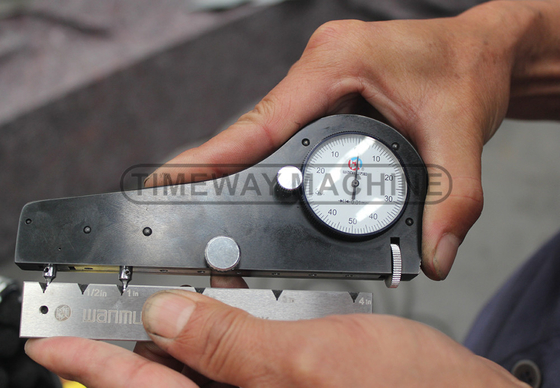 QK-200 CNC Pipe Thread Lathe Machine with 4 Tool Post Stations and FANUC Control System