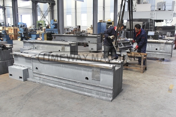 650mm Swing Over Carriage AK-940B CNC Heavy Duty Horizontal Lathe For Your Business