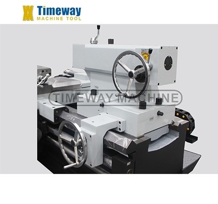 Medium Duty 4-jaw Electric Pipe Threading Lathe Q-330 for Metal Bed width 755 mm