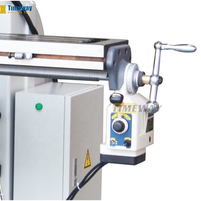 High Precision Turret Milling Machine with ISO50 Spindle Taper and 1060KG Weight