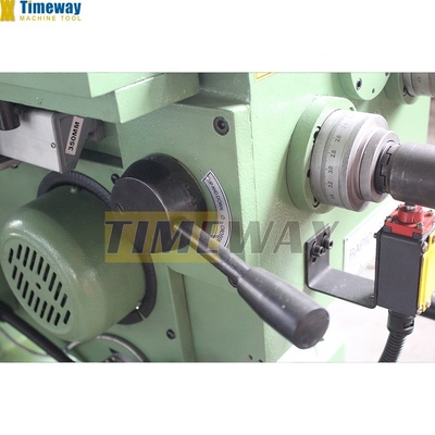 Efficiently Machine Metal Parts with High Precision TM700 Turret Milling Machine H/V