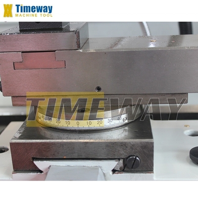 1000mm Distance Manual Precision Gear Head Engine Lathe with 330mm Max. Swing Over Bed