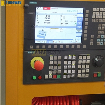 Industry Vertical Machining Center with 3 Axis and Min. Time of Tool Change 0.6s