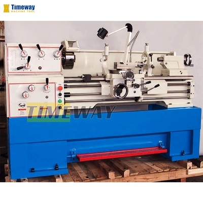 Manual Precision Gear Head Metal Engine Lathe with Range of Spindle Speed 40 1800 r.p.m