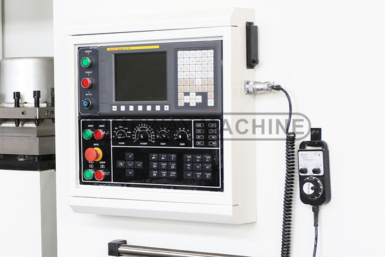 Easy-to-Operate AK-1250C CNC Turning Center Torno with 5 320 r.p.m Spindle Speed