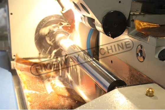Powerful 4kW Universal Cylindrical Grinding Machine UG-200 G-320 for Precise Grinding