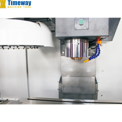 700mm X-axis Travel VMC650 Vertical Machining Center Machine with BT-40 Spindle Taper