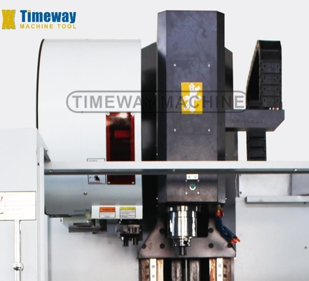 Automatic VMC1370L Vertical Machine Center with BT50 ATC 24 Tools and 700mm Table Travel