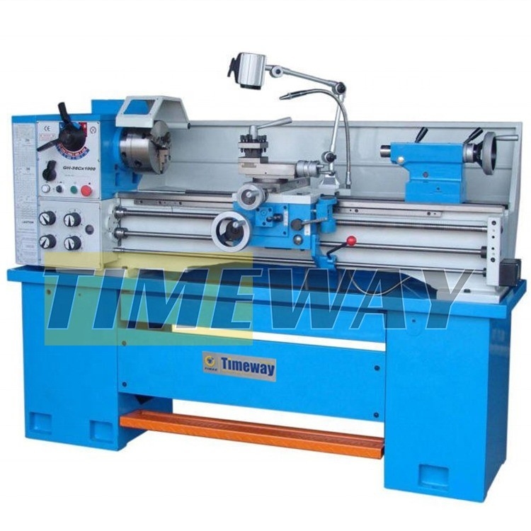 1000mm Distance Manual Precision Gear Head Engine Lathe with 330mm Max. Swing Over Bed